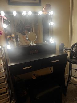 Black wood vanity