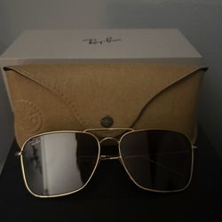 Ray Ban Caravan Reverse Gold Sunglasses