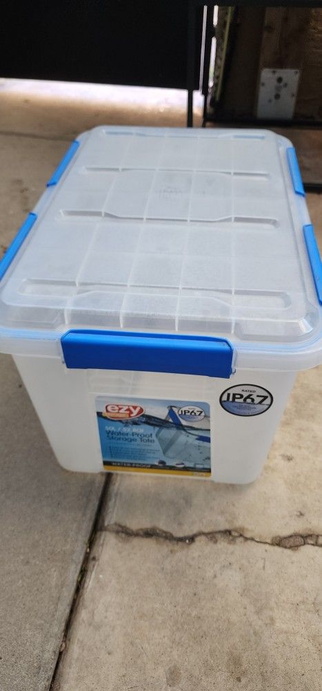 Ezy Storage Totes 50L/52.8 QT Water Proof Clear Latch Tote IP67