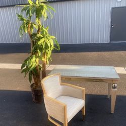 🎈SALE🎈BEAUTIFUL ELEGANT ENTRY TABLE/DESK WITH GLASS TOP⭐️DELIVERY AVAILABLE 🚚