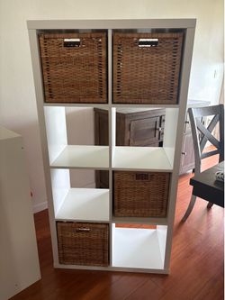 Organizador de 8 Cubos con Cestas de Mimbre Incluidas – Excelente Estado