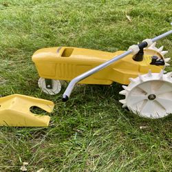 Nelson Traveling Sprinkler - Good Condition 
