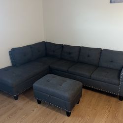 Living Room/Den Furniture