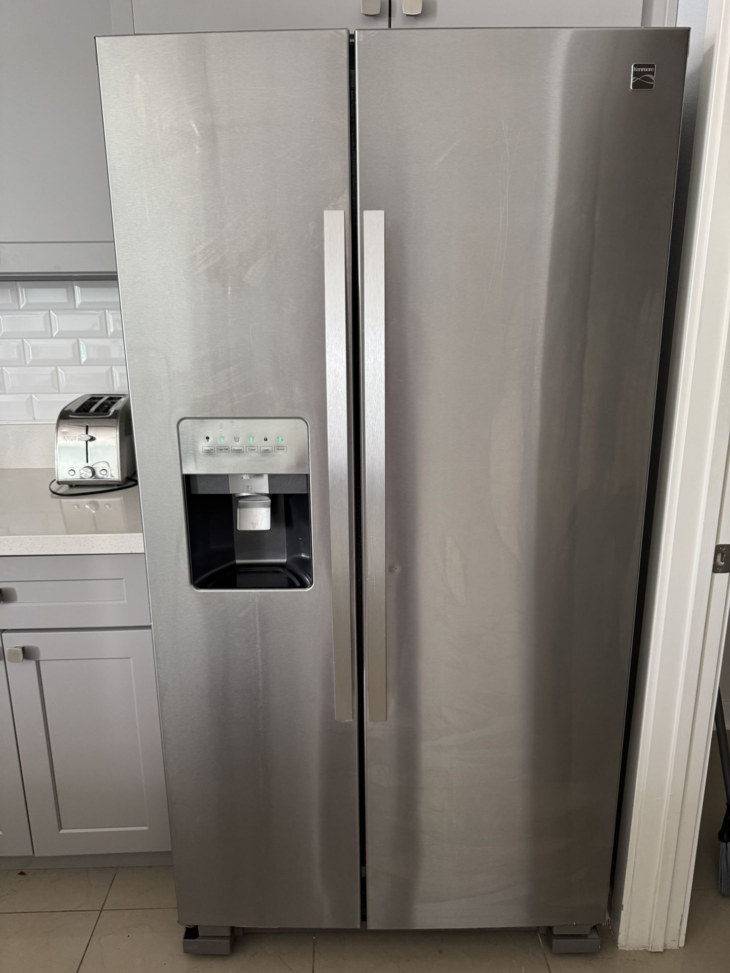 Refrigerator