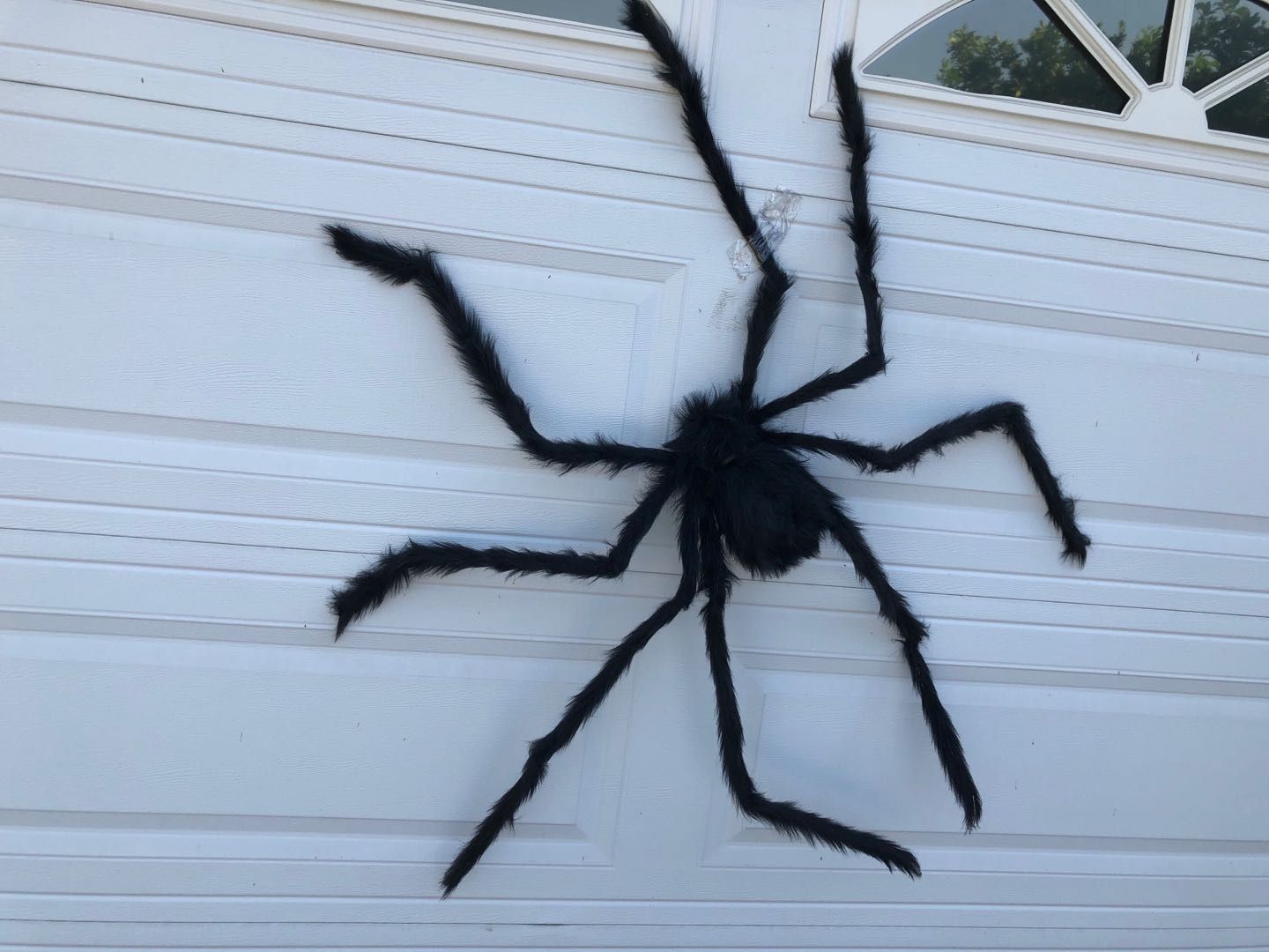 Halloween Outdoor Decorations Giant Spider, 5 Ft Large Spider for Yard Lawn Garden Patio Scary Halloween Outside Decor, Indoor Haunted House Prop and