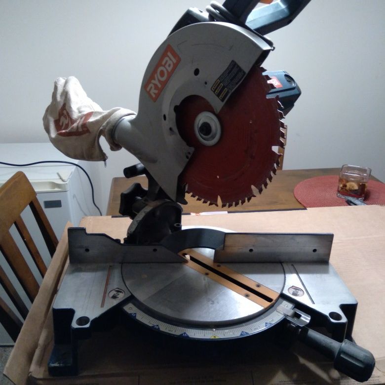 Ryobi 10" Compound Mitre Saw
