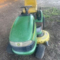 John Deere Tractor Lawn Mower 