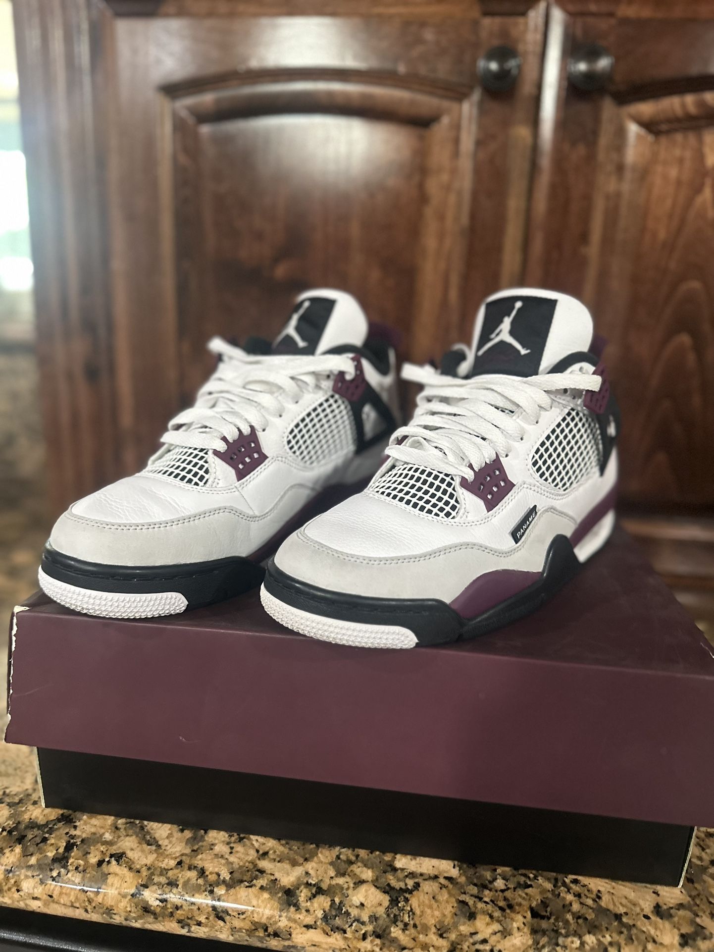 Jordan 4s
