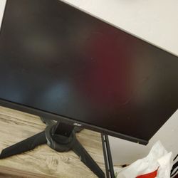Xbox one , And Acer Performance monitor