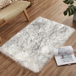 Brand new! Throw Rugs 2x3 Small Rug White and Grey Tips Faux Fur Rug Furry Washable Rug for Bedroom Dorm Bedside Rug Room Decor Small Carpet 