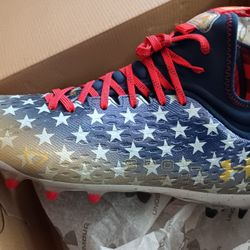 Under Armour Spotlight Football Cleats