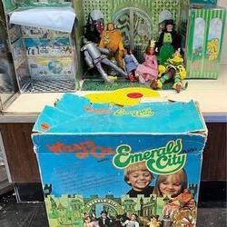 Vintage 1974 Wizard of Oz Emerald City Playset