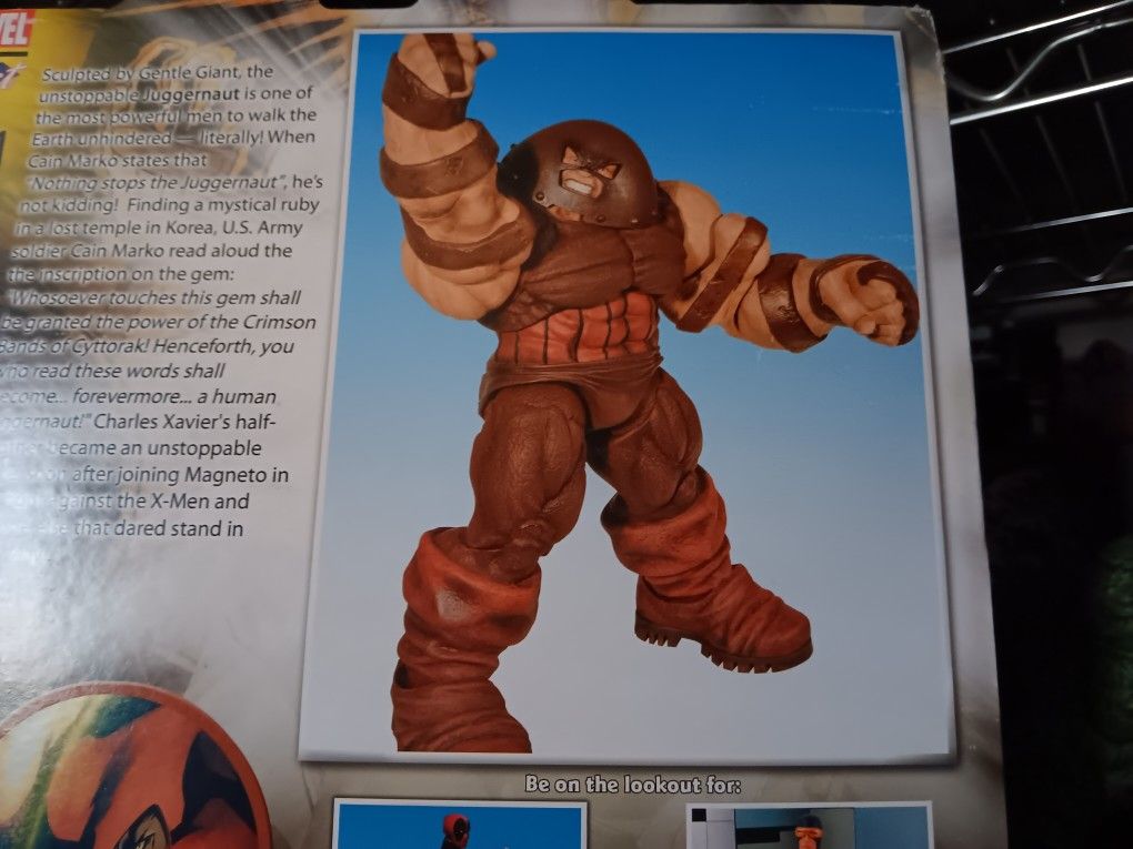Diamond Select JUGGERNAUT FIgure New