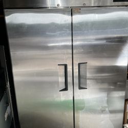 Restaurant Appliances!! Must Go 