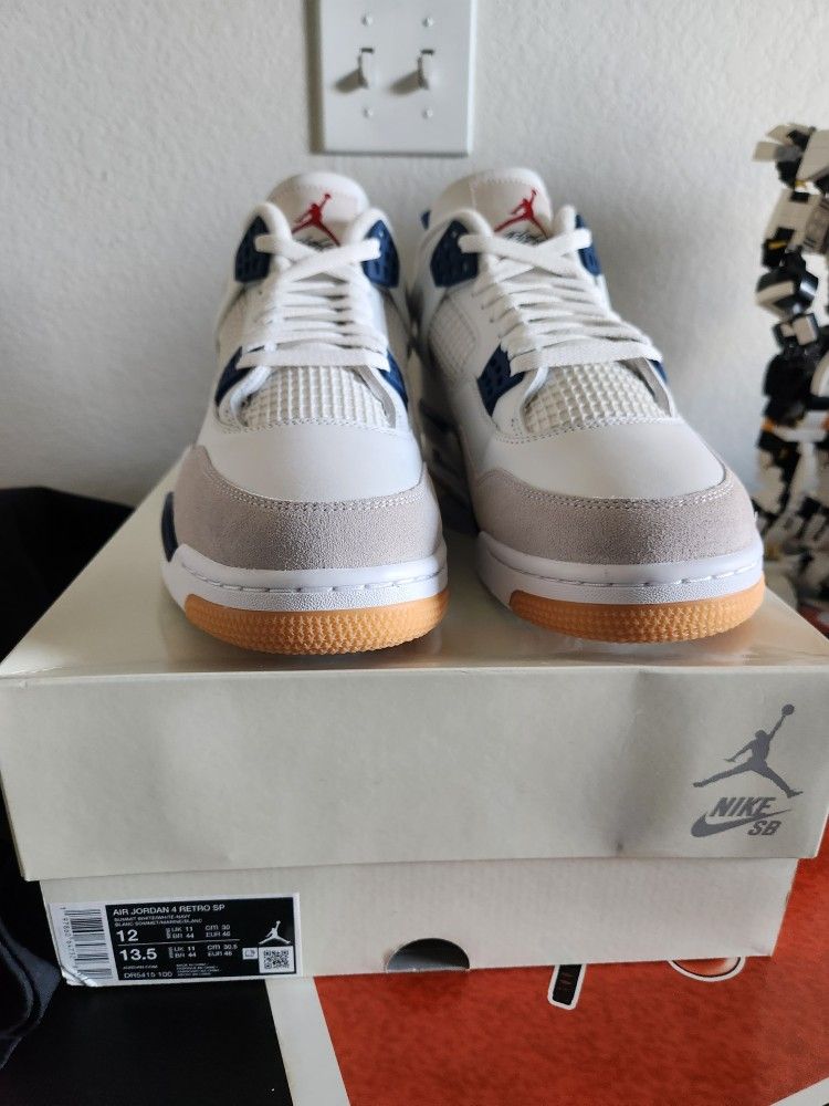 Nike SB Jordan 4