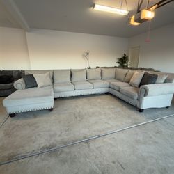 Can drop off Huge Sectional Couch