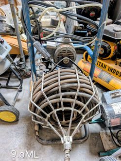 Super heavy duty. 3/4-in cable sewer line cleaner