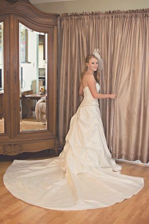 New And Used Wedding Dress For Sale In Houston Tx Offerup