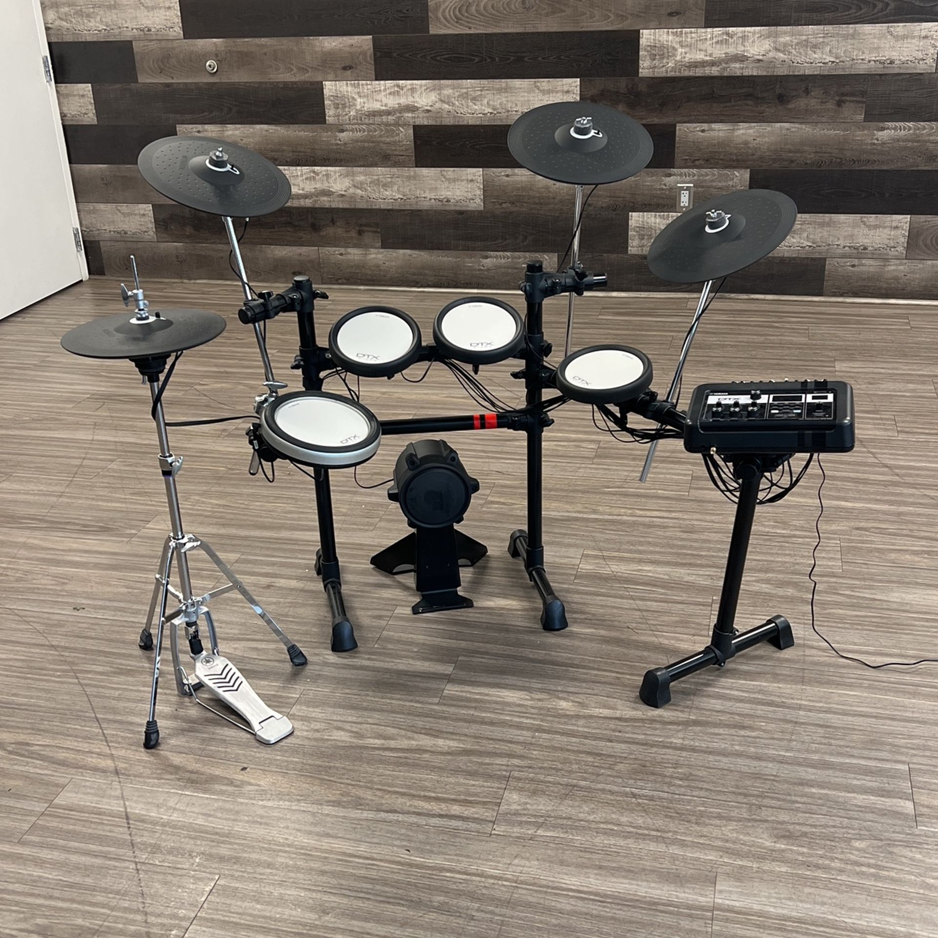 Yamaha DTX6k3-X Electronic Drums Drumset