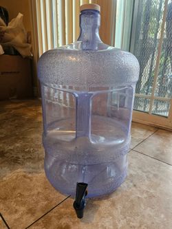 5 Gallon Water Bottle jag with Dispenser Tap Spigot