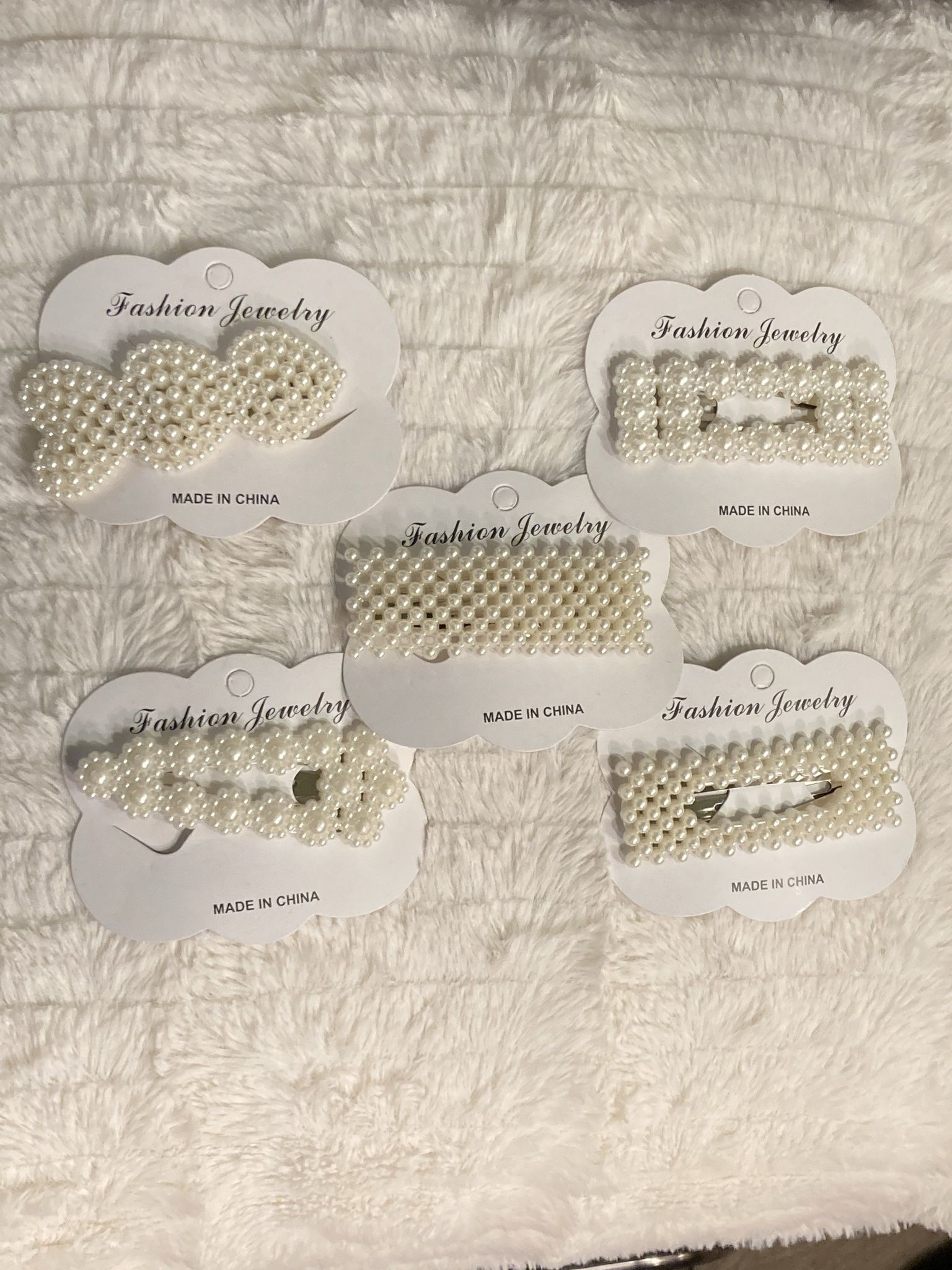 Hair Comb And Magnetic Wrist Bands Combo And Hair Clips