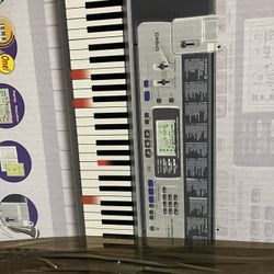 Casio Keyboard 