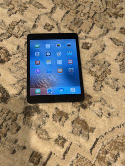 Apple iPad mini (1st Gen) 16GB Wi-Fi - Black & Slate