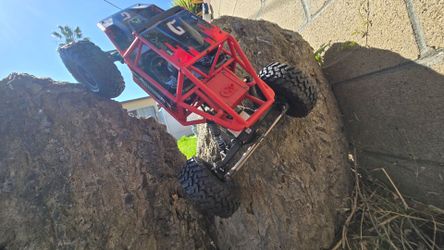 Axial Capra 1.9 4ws With Battery $450