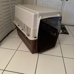 Pet Kennel Medium 36" Dog Crate, Plastic Travel Pet Carrier for Pets 50-70 lb