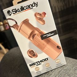 Skull Candy earbuds