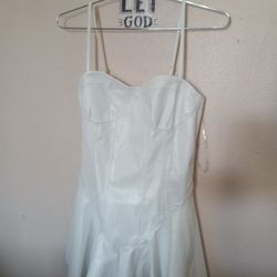 Woman's  Dress