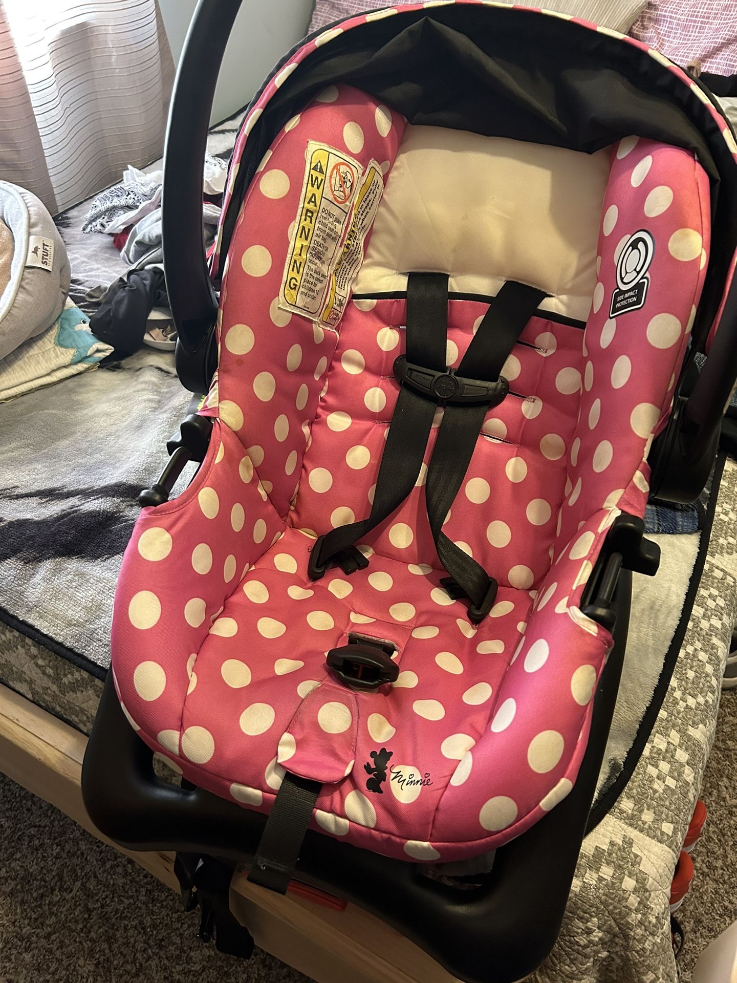 Minnie Mouse Car Seat