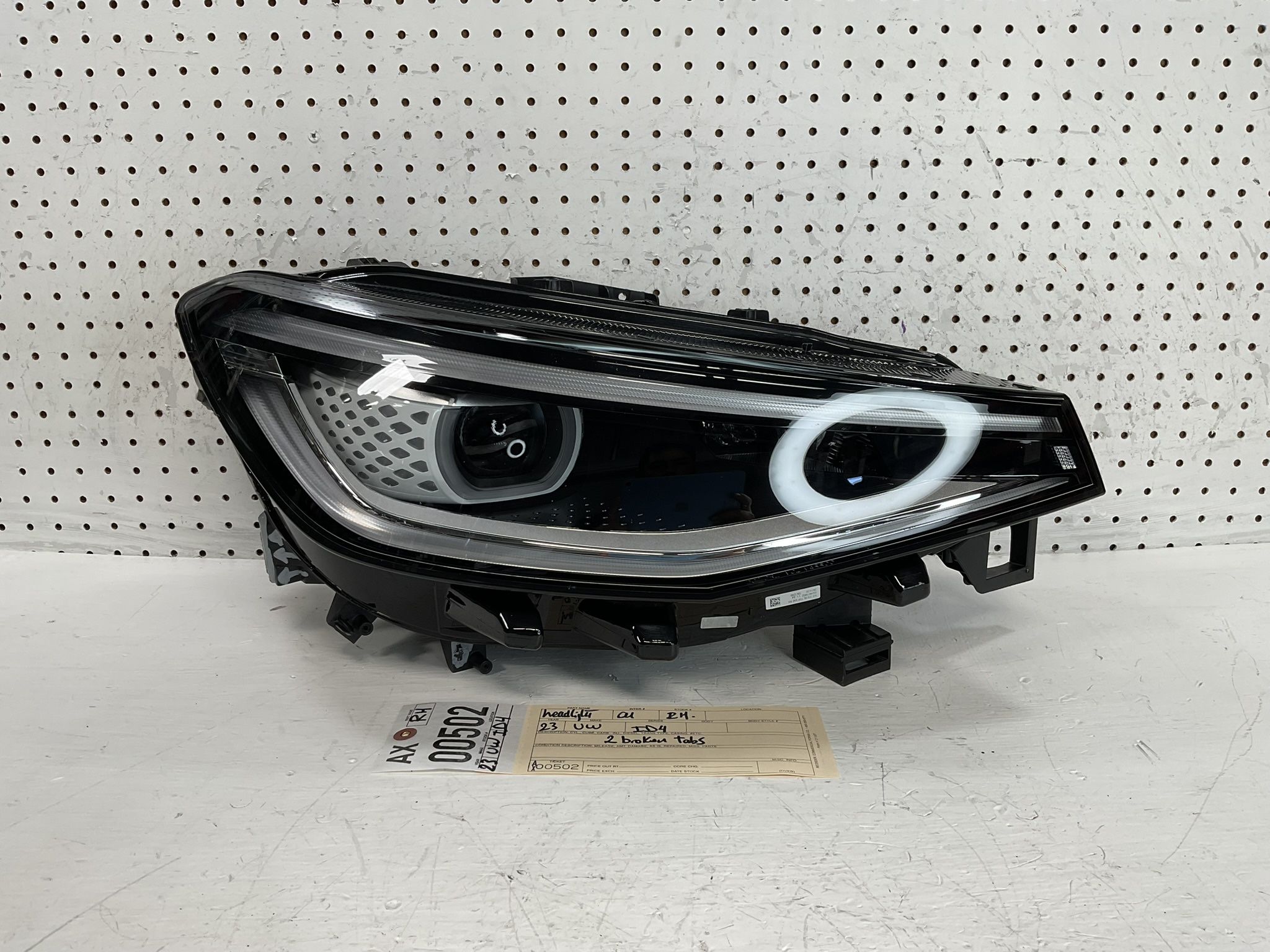2021 2023 VOLKSWAGEN ID.4 RIGHT SIDE LED HEADLIGHT LAMP OEM 