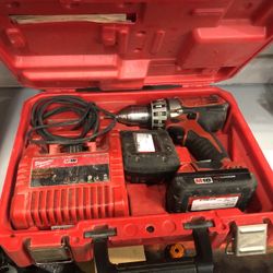 Milwaukee Drill Set