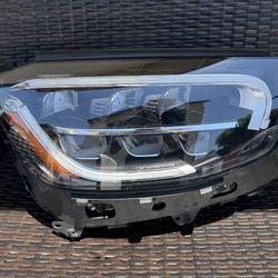 2020 2021 2022 Mercedes-Benz GLC300 GLC43 Right Passenger Side LED Headlight OEM