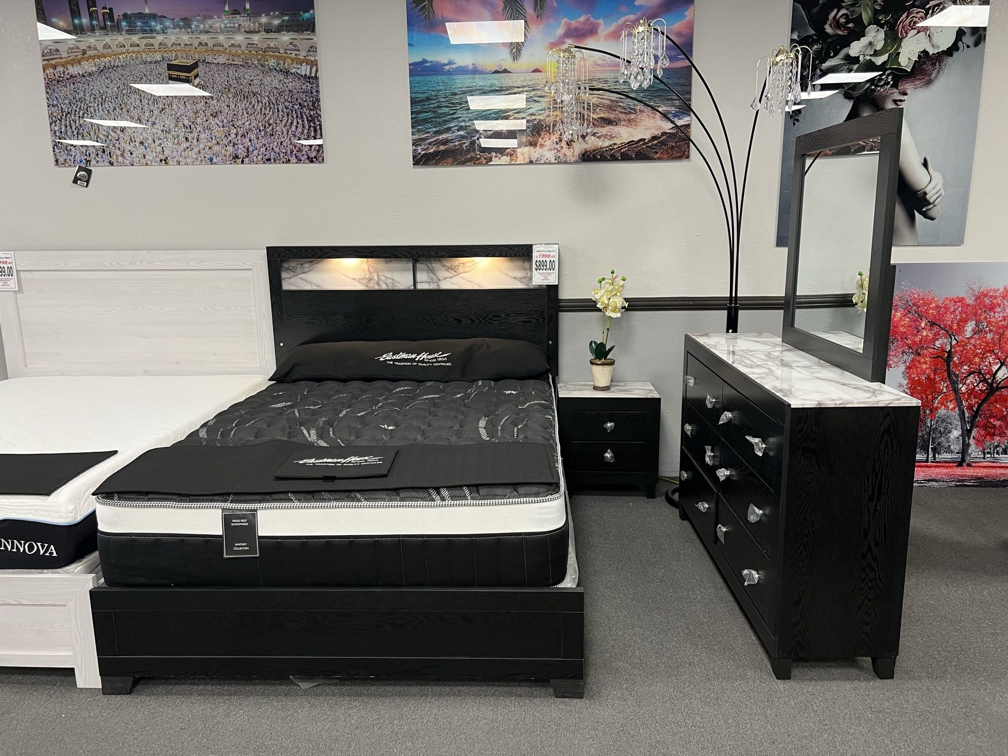 4PC Black Queen Bedroom Set w/ Lights