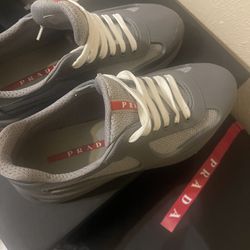 Prada Cup Grey Size 42 