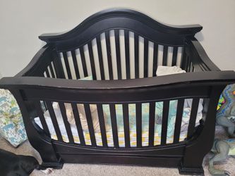 Baby Appleseed Crib With Mattress And Bedding. Price Is Negotiable.  Thumbnail