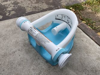 Bath tube seat for baby showering