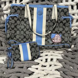 Coach Signature Stripe Carryall Tote Hand Bag & Coach Blue And Cream Signature Wristlet