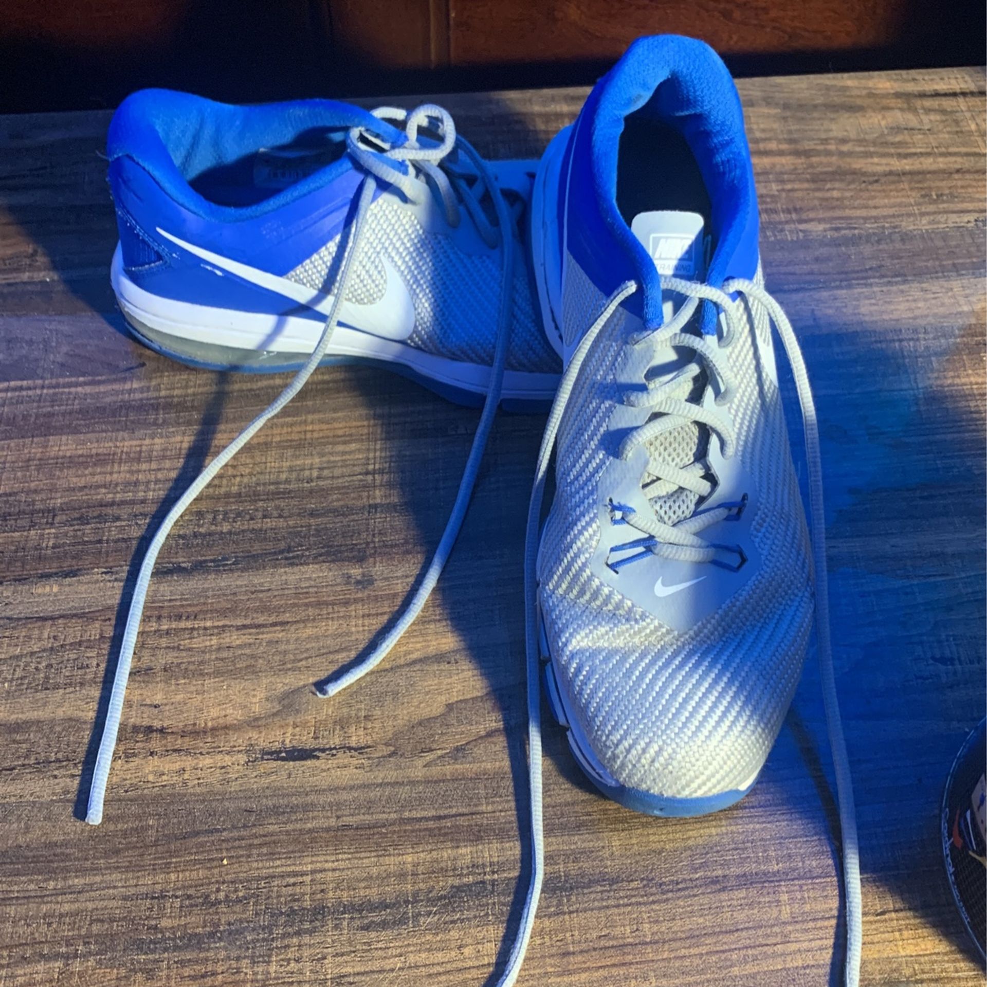 nike max air training shoes