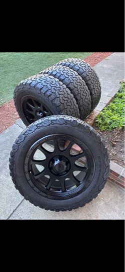 Toyota Tacoma Chevy Silverado wheels and tires Roman