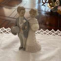 Llardro Wedding Couple