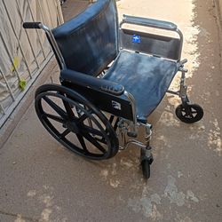 MEDLINE EXTRA  WIDE WHEELCHAIR 
