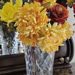 Vase With Flowers From Michael's. Jarron Con Flores.