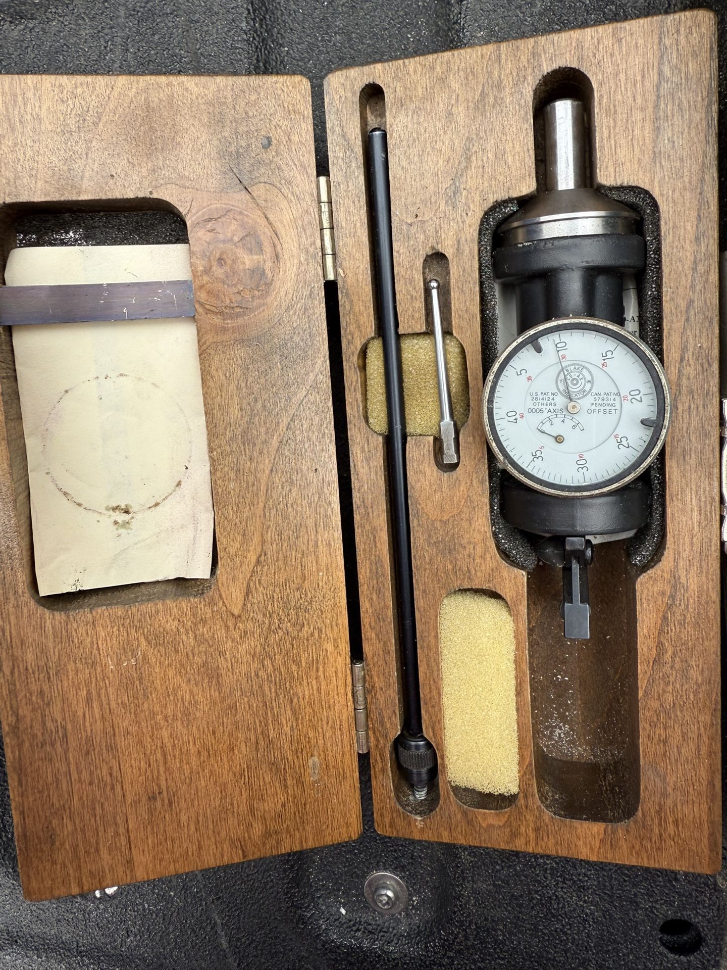 Blake Coaxial Indicator And Kanetec MB-FX adjustable flexible magnetic base.