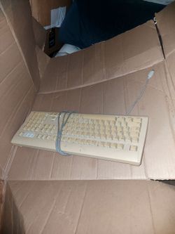 Apple Design Keyboard Model M2980