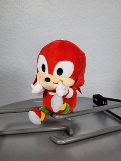 6.5" Sonic The Hedgehog Knuckles Red Echidna Sitting Keychain Charm Plush