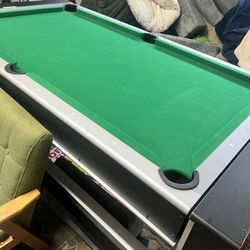 Air Hockey-pool Table