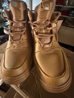 Nike Size 9.5
